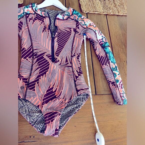 Maaji Tropical Long Sleeve Swimsuit reversible rash guard; small rare! - Picture 6 of 12